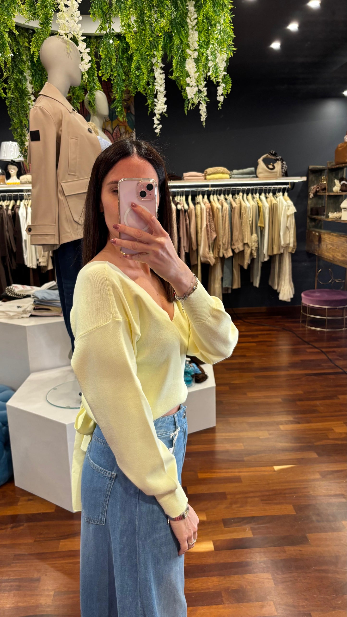 Maglia scollo a V avanti e dietro con laccio vita - Vicolo