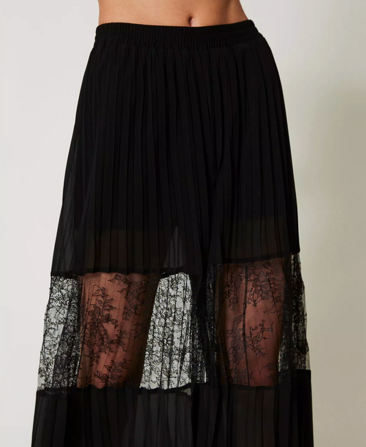 Pantaloni in pizzo
