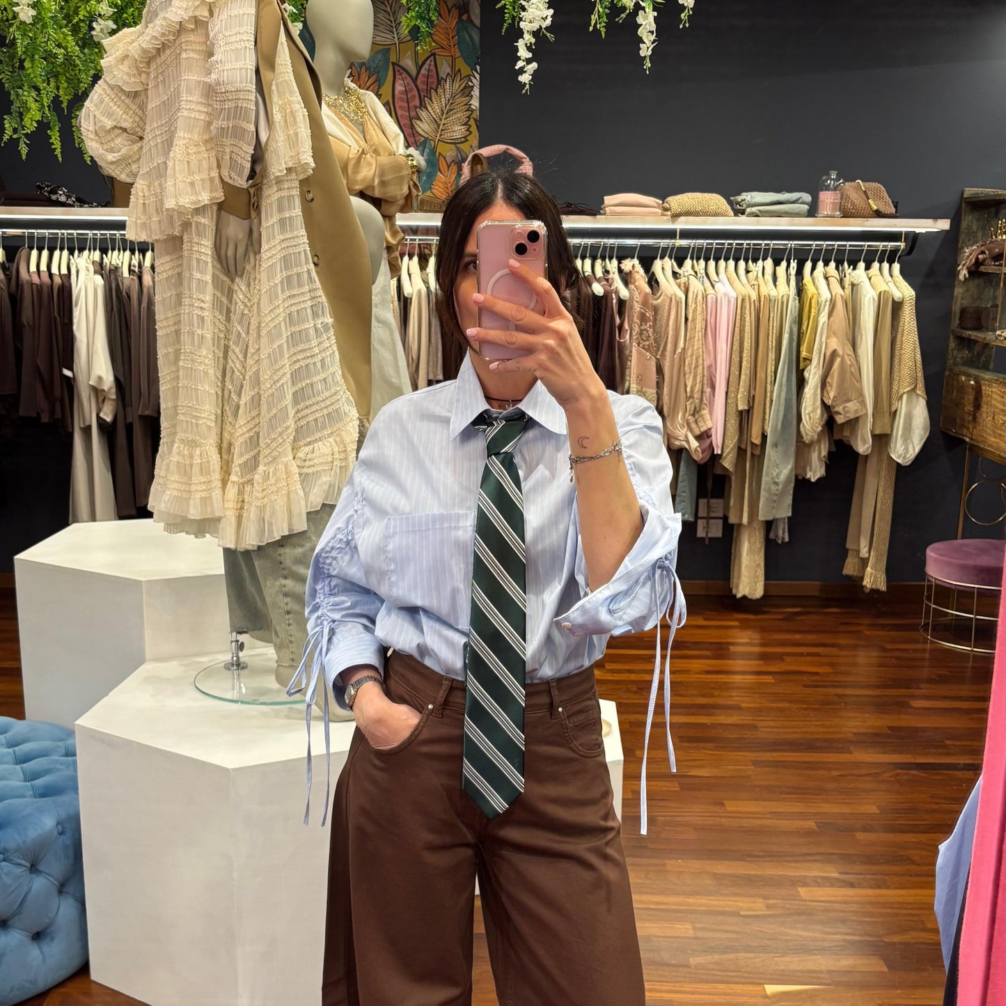 Camicia bacchetta arricciata e cravatta - Vicolo
