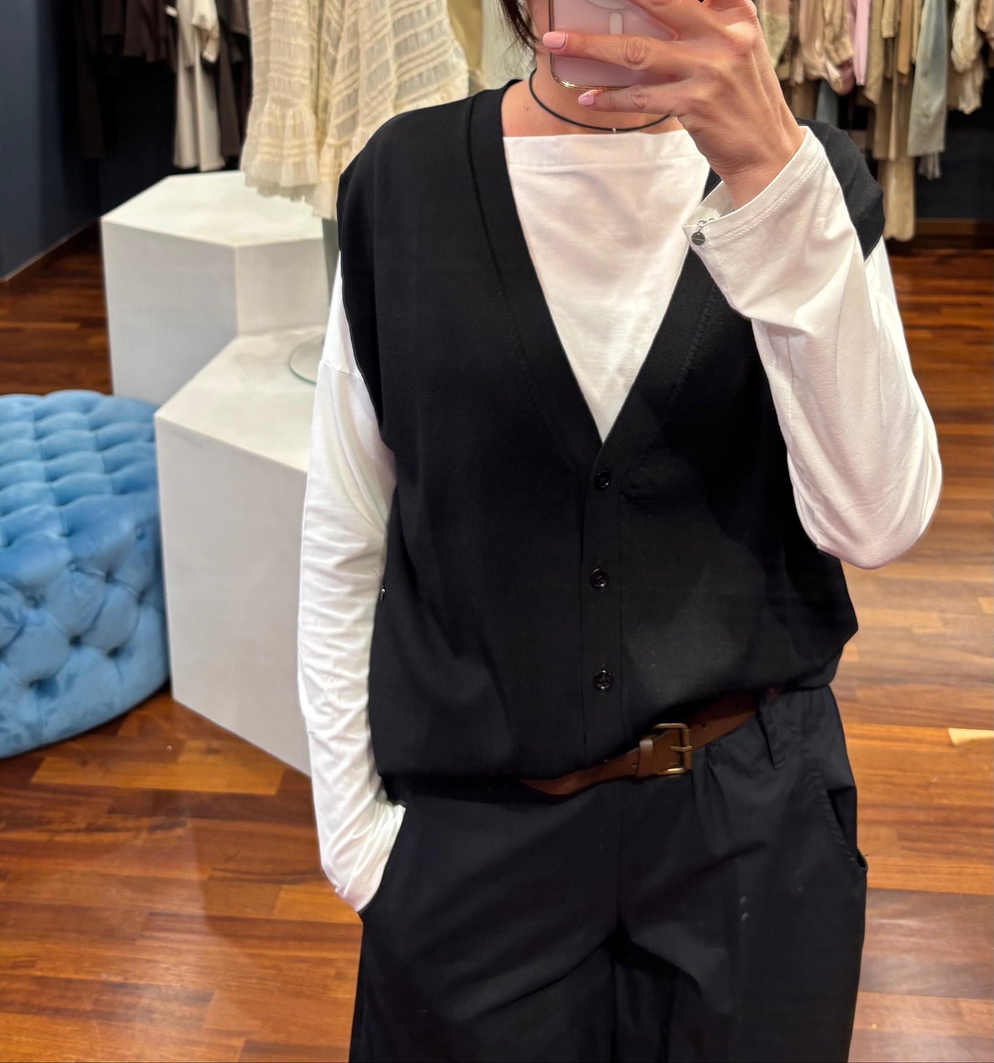 Gilet in filo con bottoni nero - Vicolo
