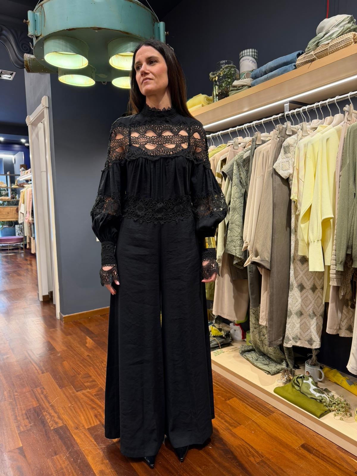 Tuta nera in pizzo macramè - Souvenir