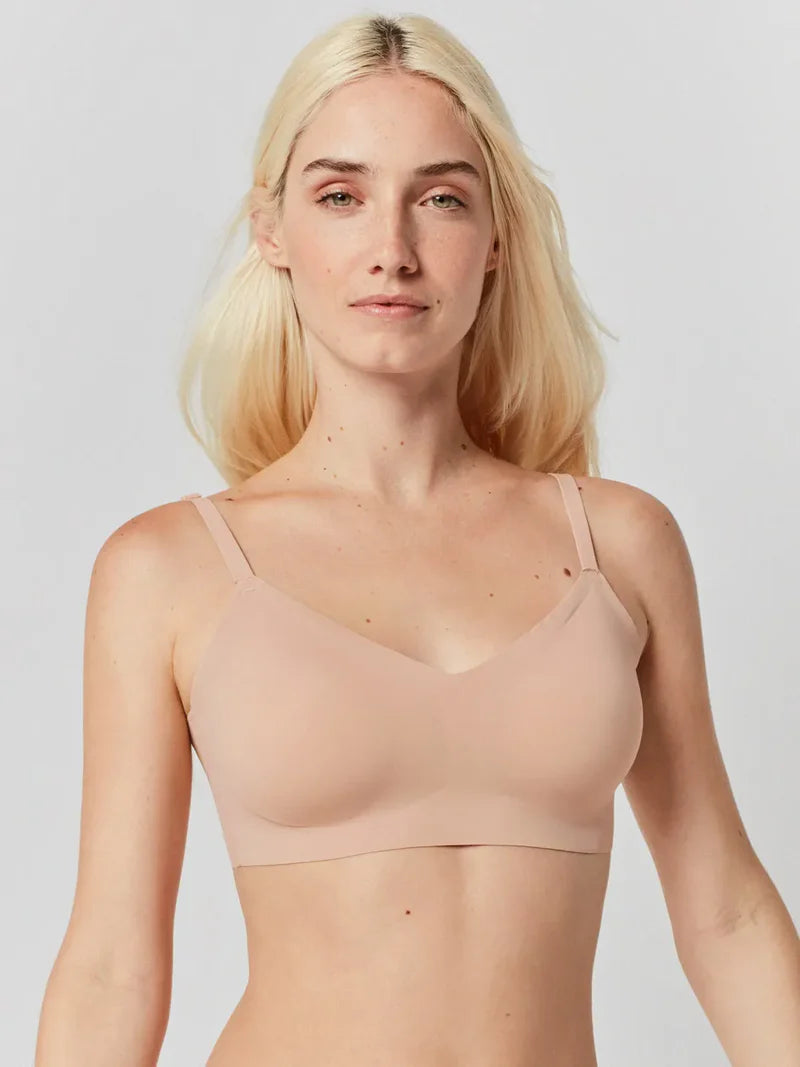 Comfy top nude - Gisela